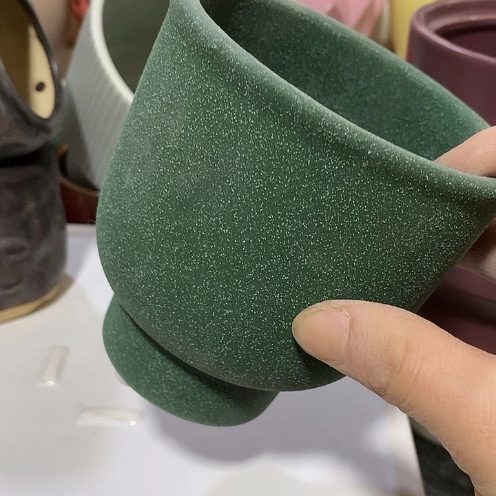 陶盆有孔 瑕疵针孔漏釉介意勿拍外高 11外口10