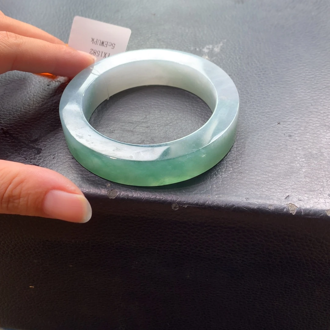 定制翡翠未镶嵌翡翠手镯海蓝