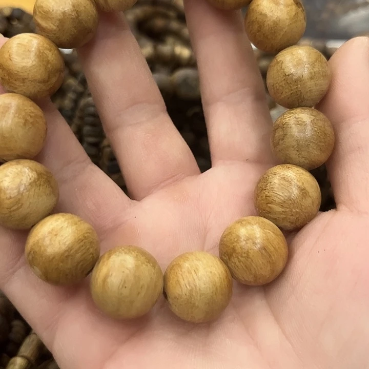 混***件沉香碎屑沉香水格