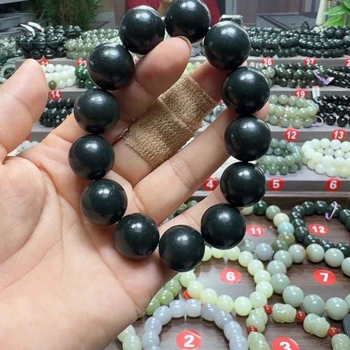 未镶嵌手链和田玉新疆黑油青卡18
