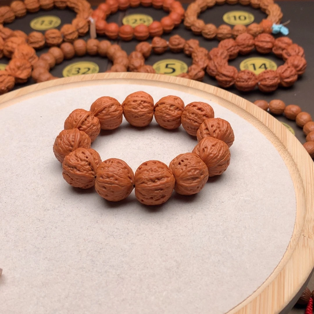 文玩核桃手串肉球