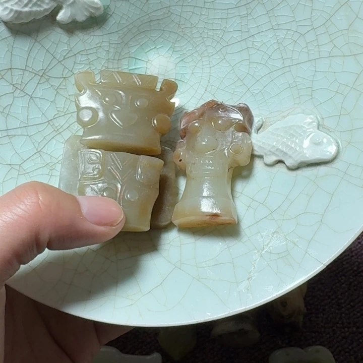 ****5瓷片双鱼青瓷开片大碗