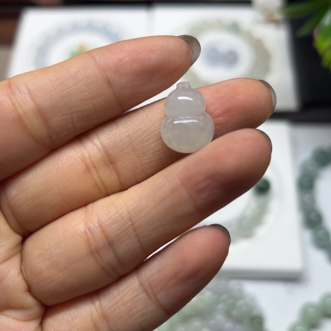 定制翡翠未镶嵌翡翠葫芦