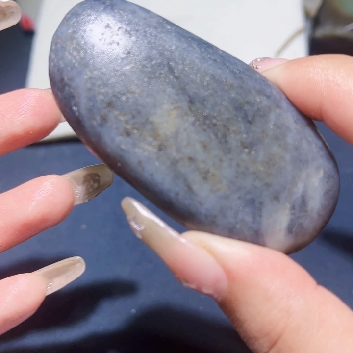 和田玉（糖玉）未镶嵌珠宝奇石