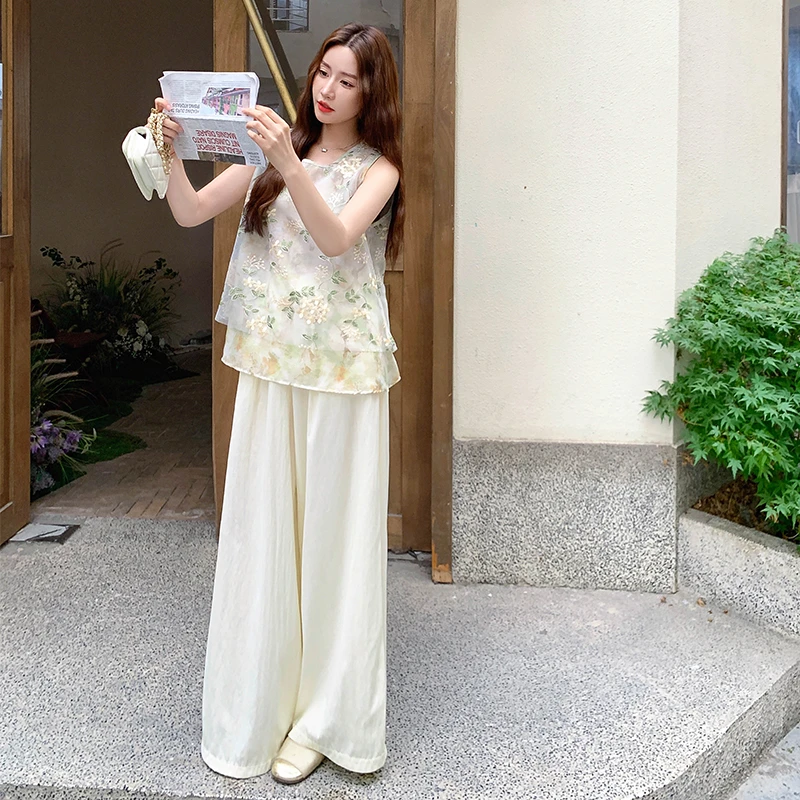 巨好看新中式国风套装女夏2025新款甜美刺绣背心休闲阔腿裤两件套