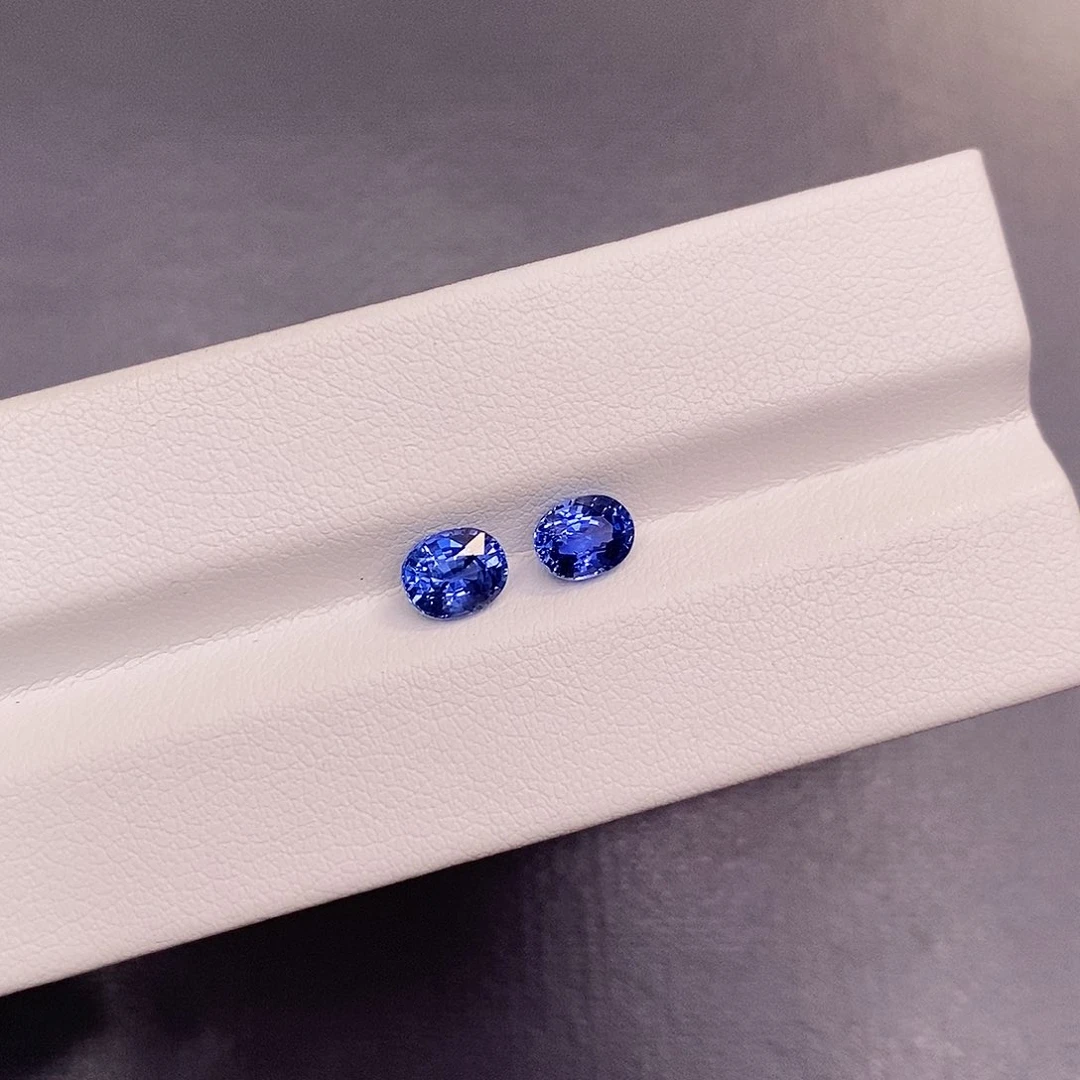 裸石蓝宝石0.975克拉+0.88克拉