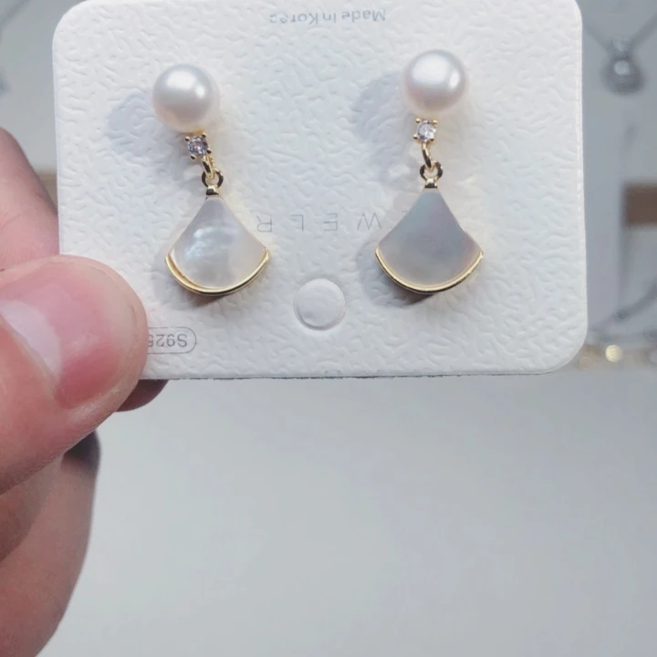 淡水珍珠耳饰未镶嵌