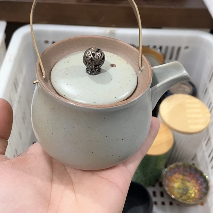 陶瓷茶具全部清清完回家过年