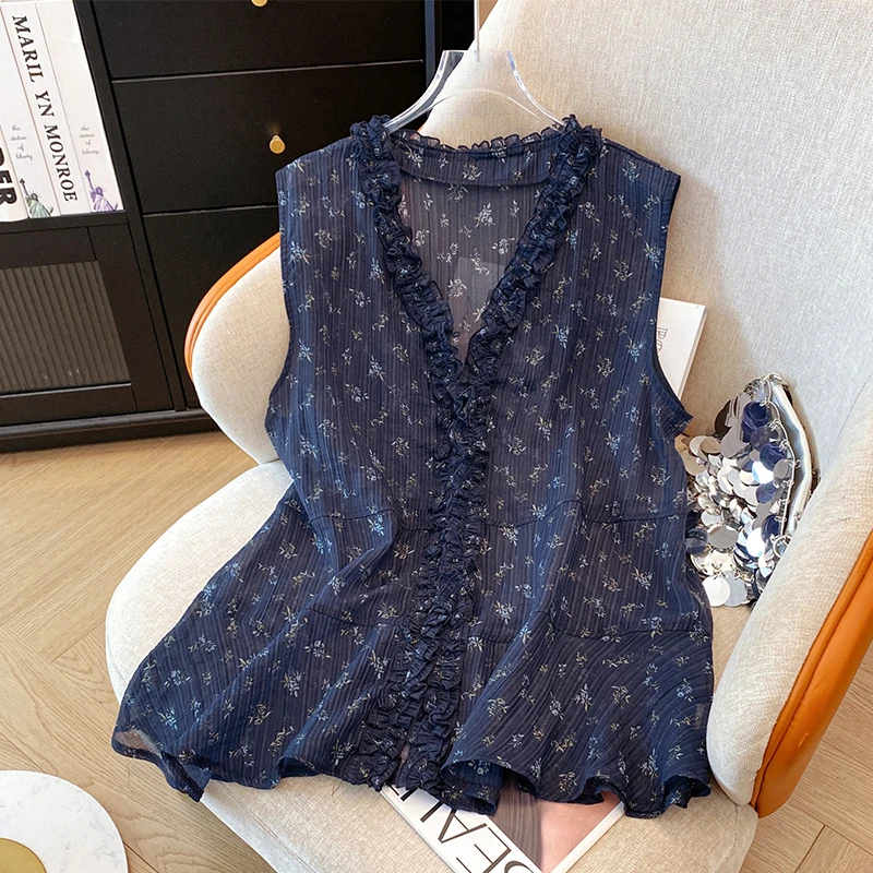 拉夏贝尔法式木耳边碎花V领无袖背心衬衫夏新款独特轻薄小众女装