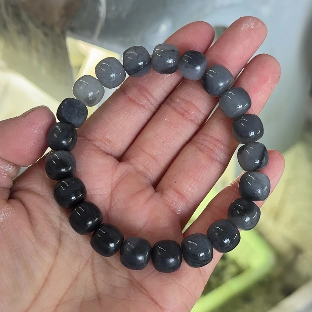 我***急和田玉未镶嵌手链