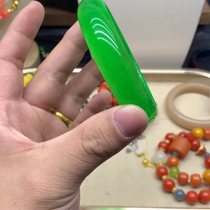翡翠颈饰未镶嵌吊坠规格