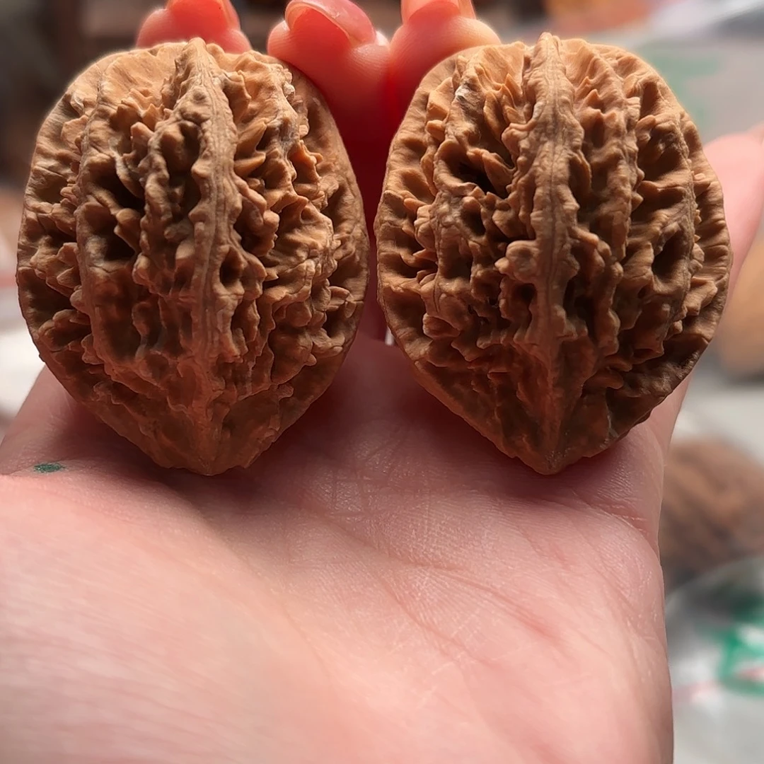 文玩核桃把件小蛙花皮139