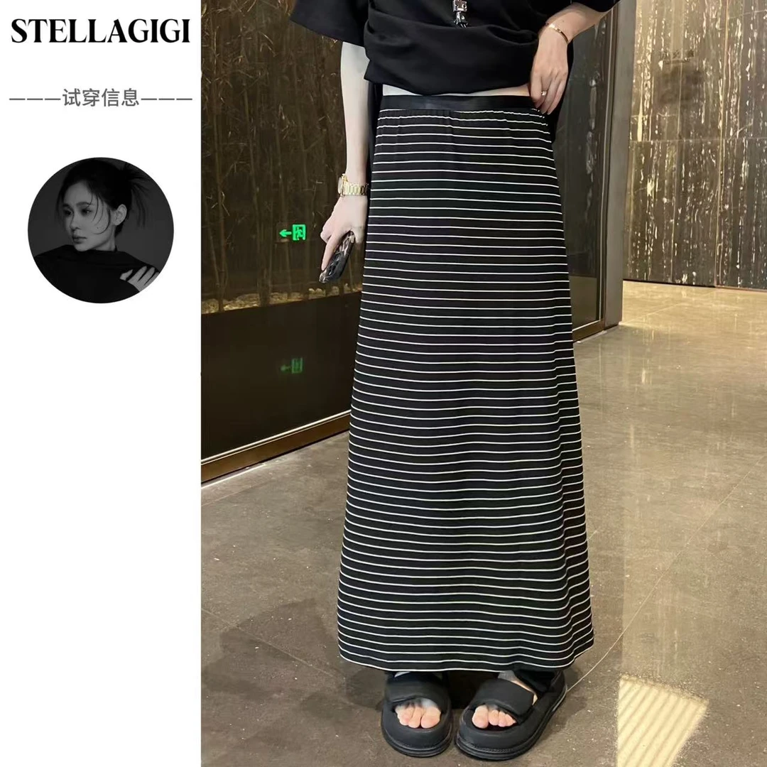 SG / 郭幂幂 SS 时髦慵懒感 松紧腰显瘦条纹半身裙Q-20250393