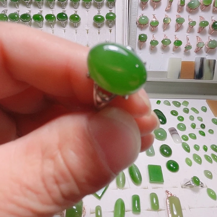 和田玉（碧玉）未镶嵌戒指