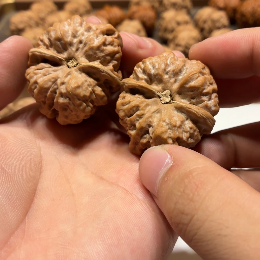 风***里文玩核桃吊坠蛤蟆头A02