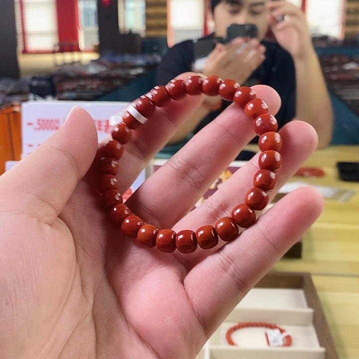 南红玛瑙未镶嵌手链