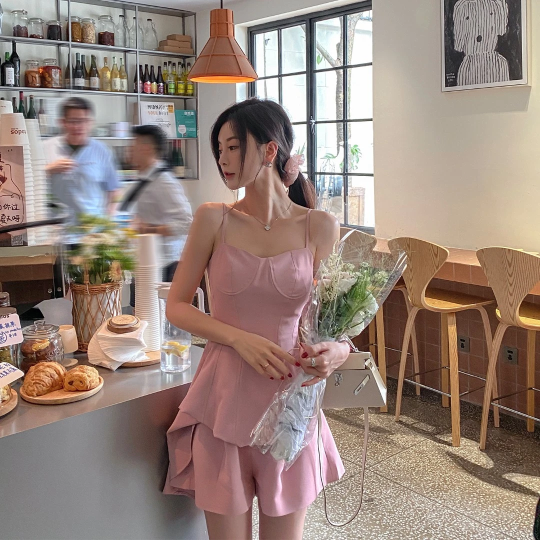 徐琳mini 「解决穿搭焦虑」修身夏日小套装x210195