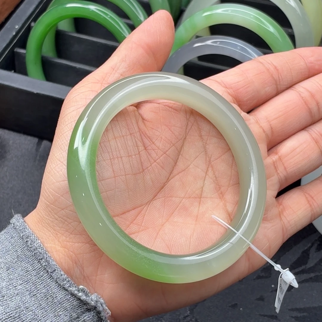 和田玉未镶嵌手镯翠青泥鳅背推荐30号