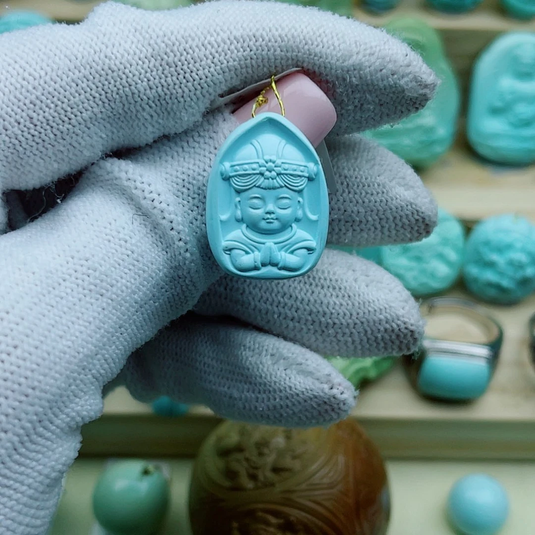 绿松石未镶嵌珠宝奇石