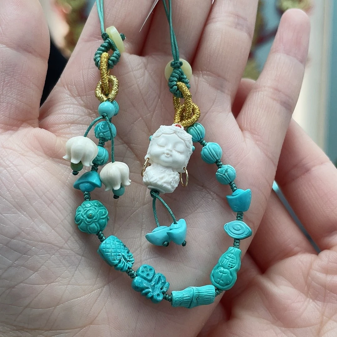 绿松石颈饰未镶嵌