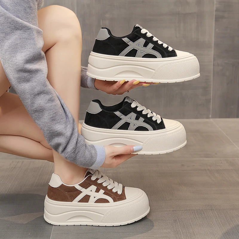 真皮厚底小白鞋女款秋季新款时尚百搭透气休闲板鞋增高四季款女