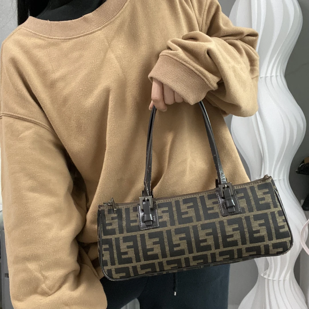 95新 FENDI/芬迪 【可】老花法棍单肩手提包 02 1226
