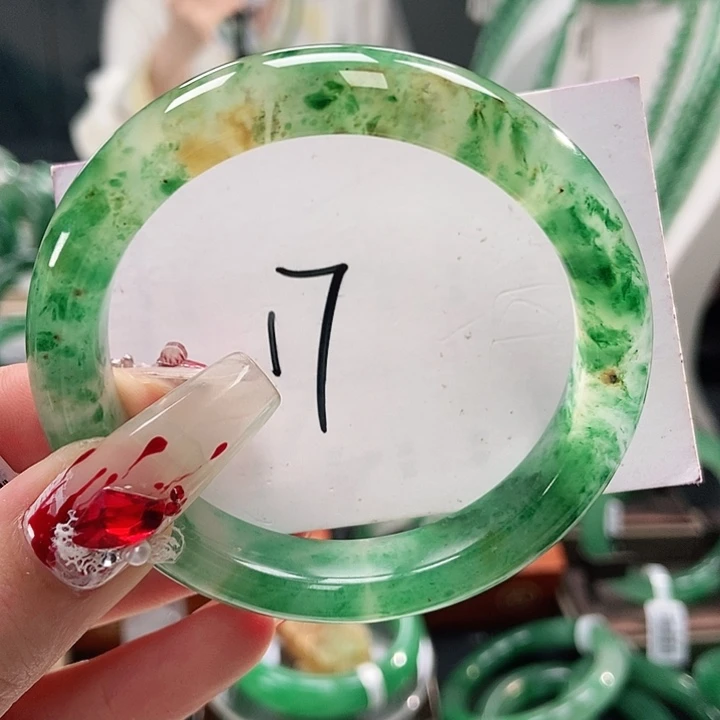 石英质玉手镯未镶嵌天然A货非洲翠手镯