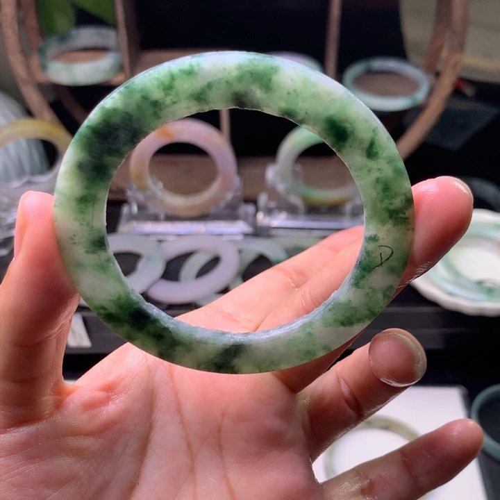 未镶嵌翡翠定制翡翠