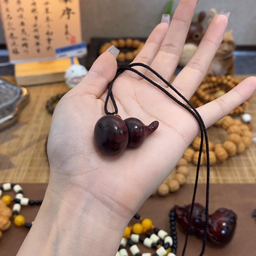 染料紫檀（血檀）吊坠葫芦项链
