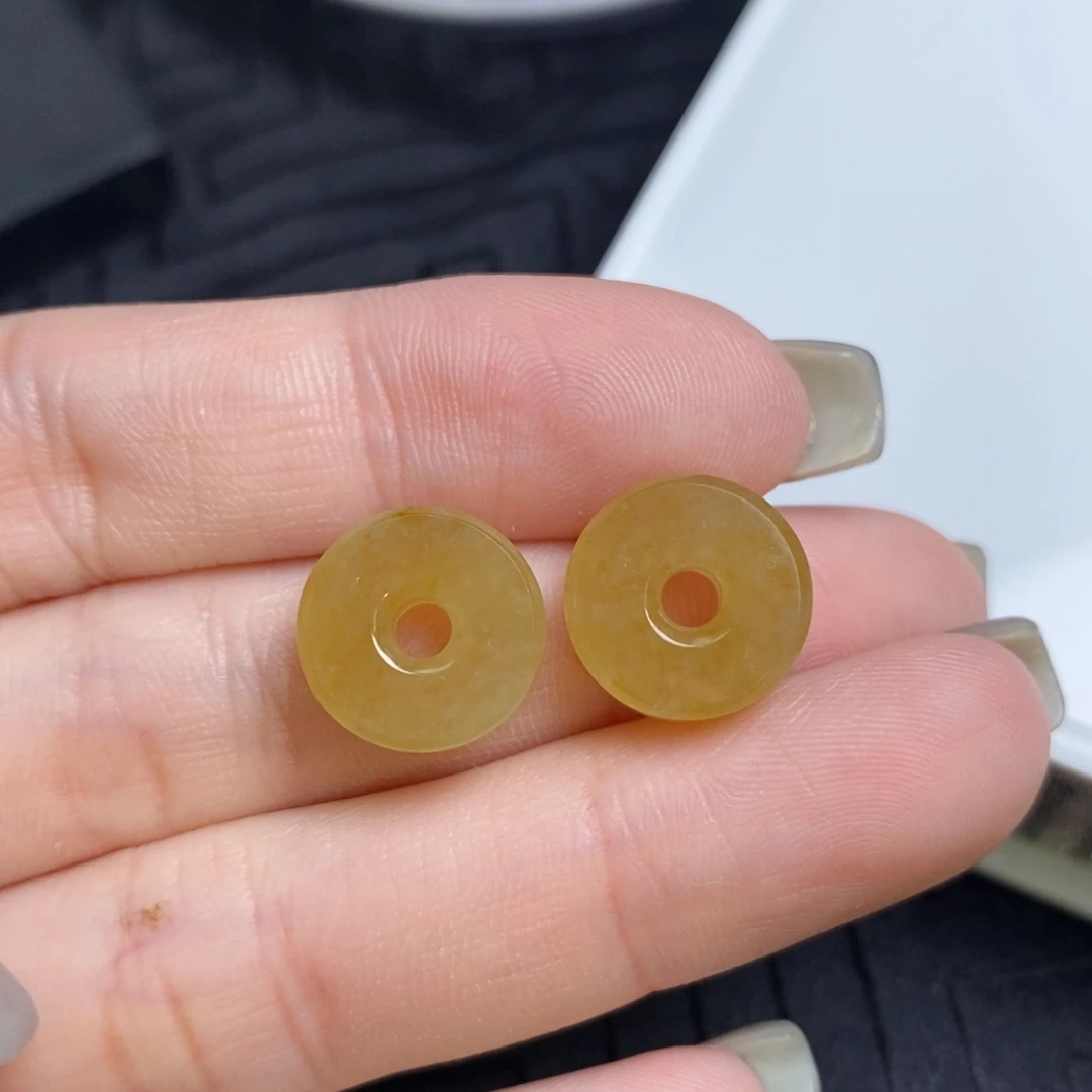翡翠未镶嵌耳饰黄翡路路通