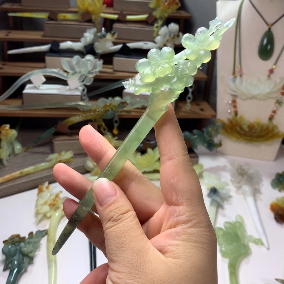 蛇纹石玉未镶嵌发饰