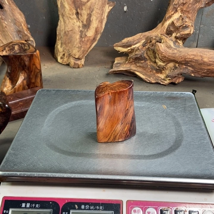 璐***璐黄花梨/降香黄檀海南黄花梨