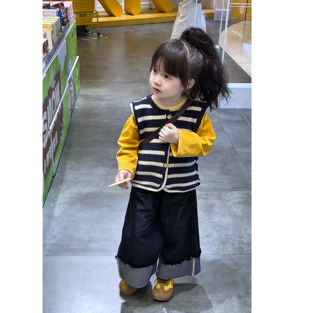 儿童马甲2025秋装新款女童洋气开衫条纹毛衣背心宝宝保暖坎肩套装
