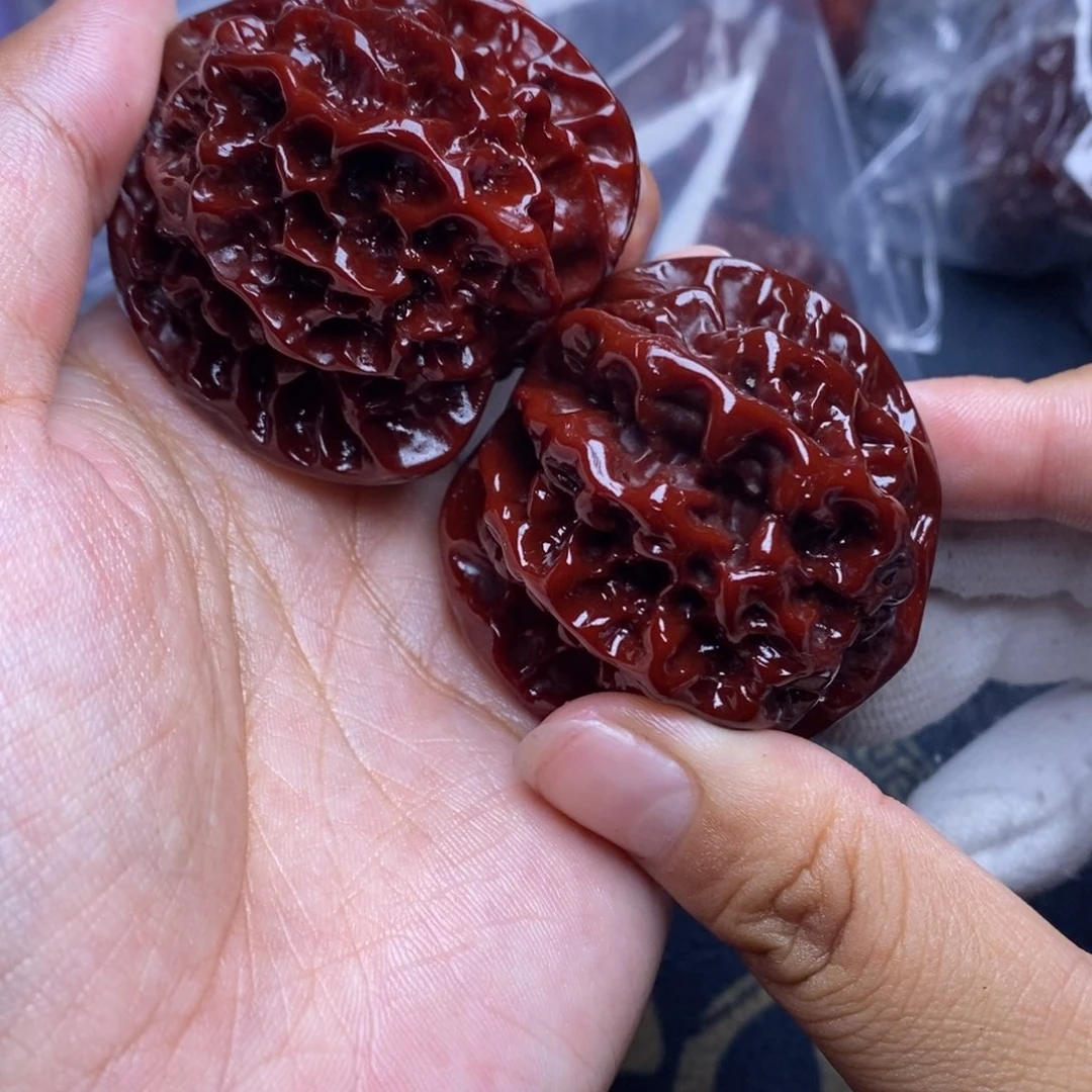 文玩核桃吊坠帝王47 色差