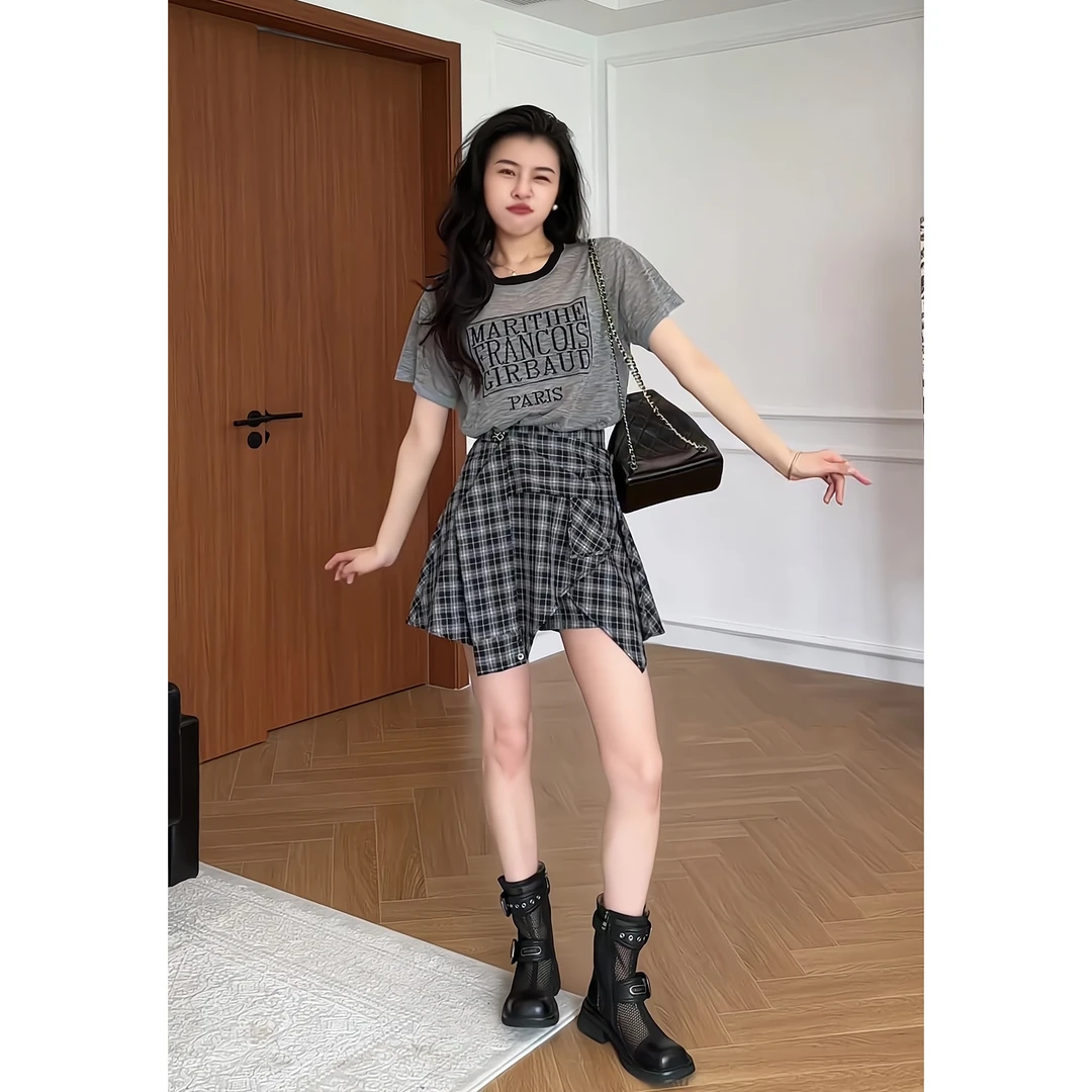 夏季一整套女装2025新款韩版宽松休闲时尚减龄短袖上衣短裙两件套