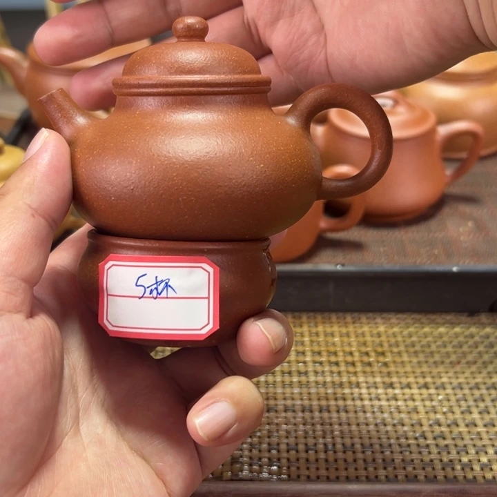 ****.茶壶紫砂容天和杯子