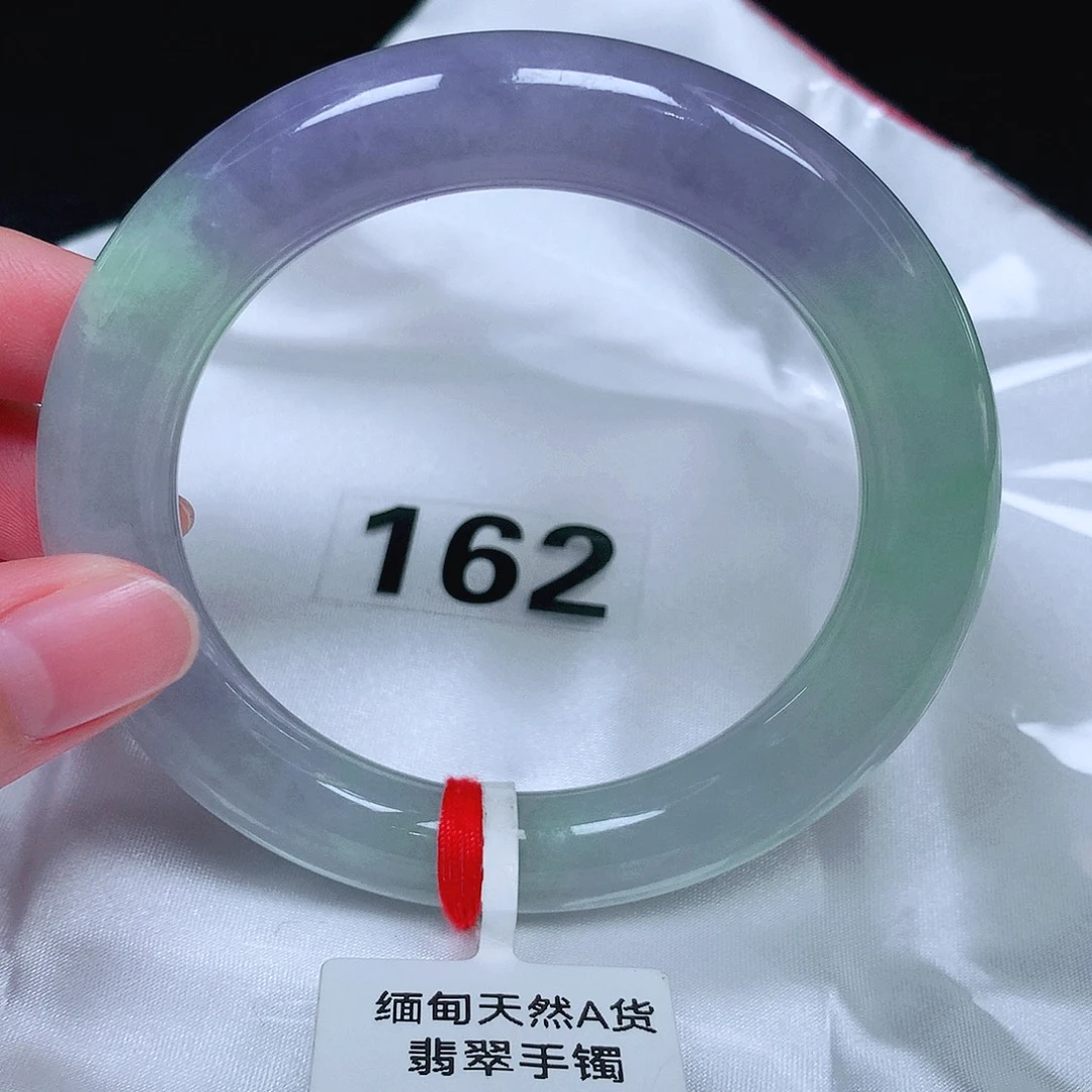 未镶嵌手镯（圆镯）翡翠