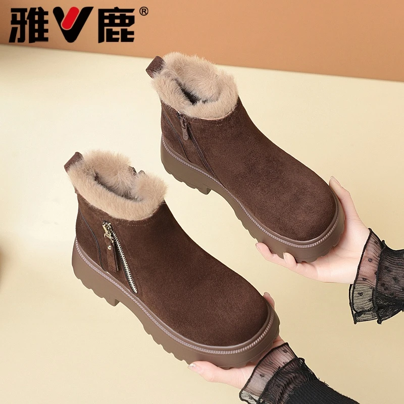 V/雅鹿25677冬季新款短靴女加绒保暖马丁靴厚底防滑时尚百搭棉靴