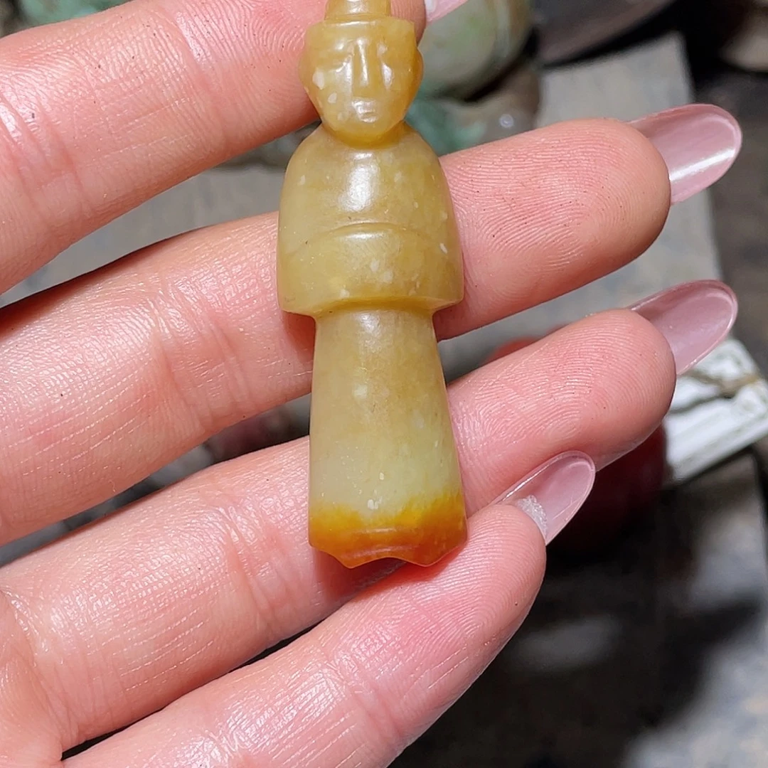 花***。和田玉（糖玉）未镶嵌挂件
