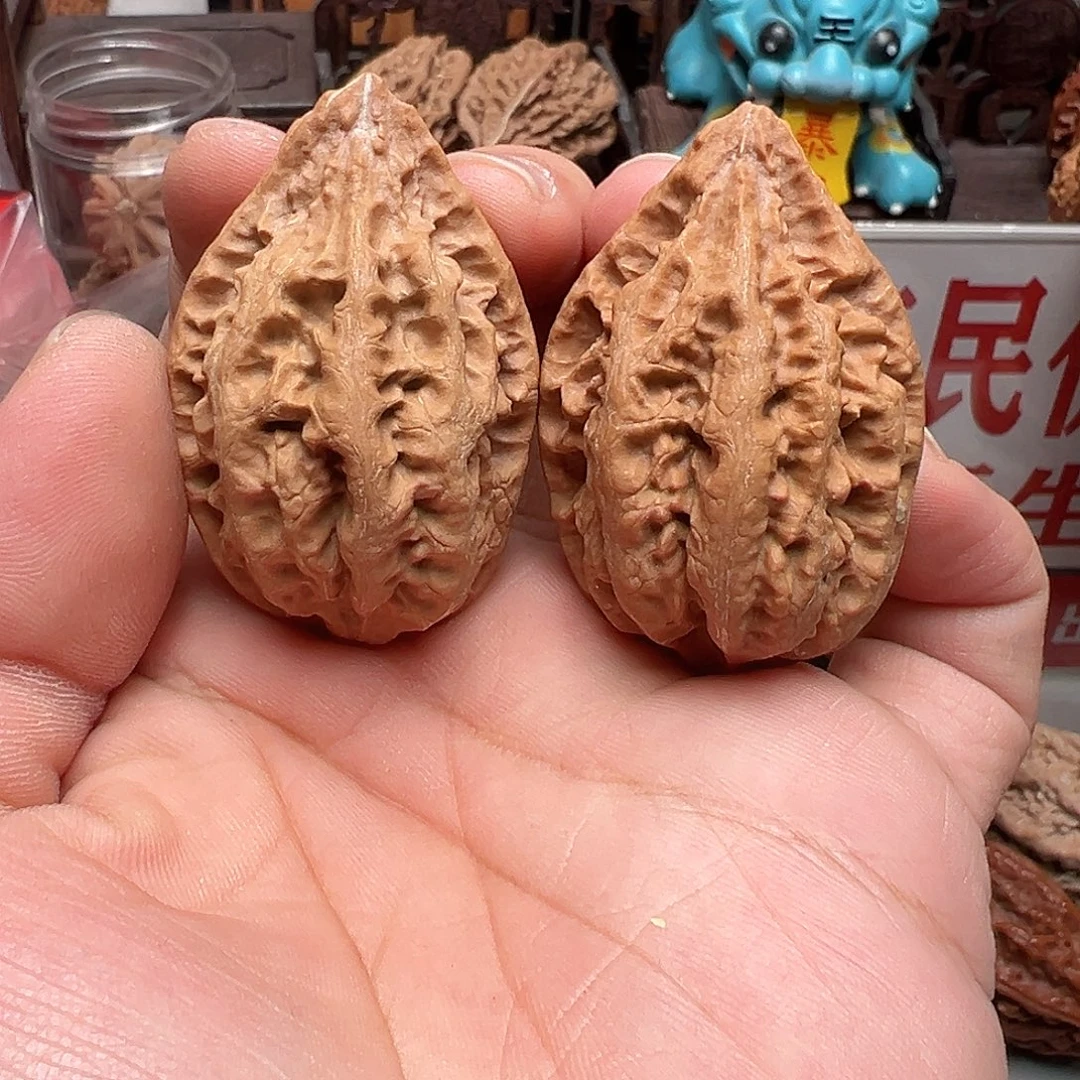 吊坠文玩核桃奶油龙脊