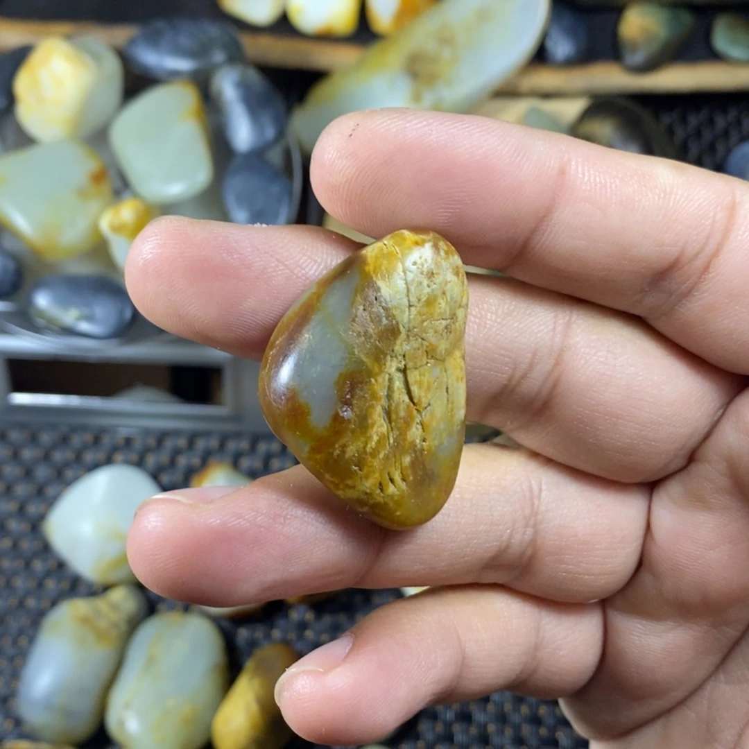 和田玉（糖玉）未镶嵌挂件