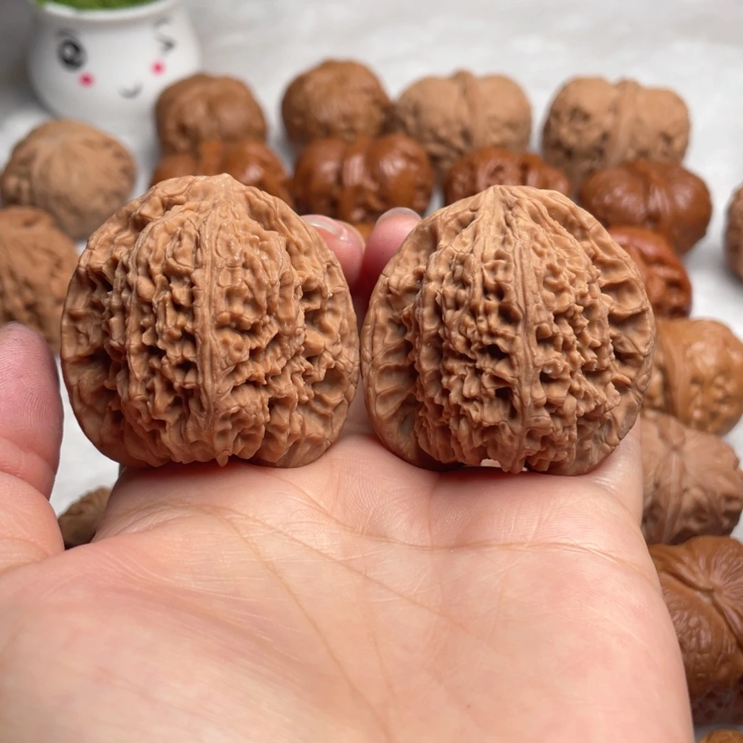 文玩核桃把件W 51 43 南疆石