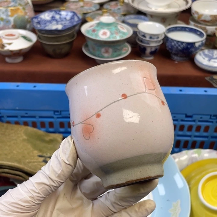 他家瓷器真美…开播了