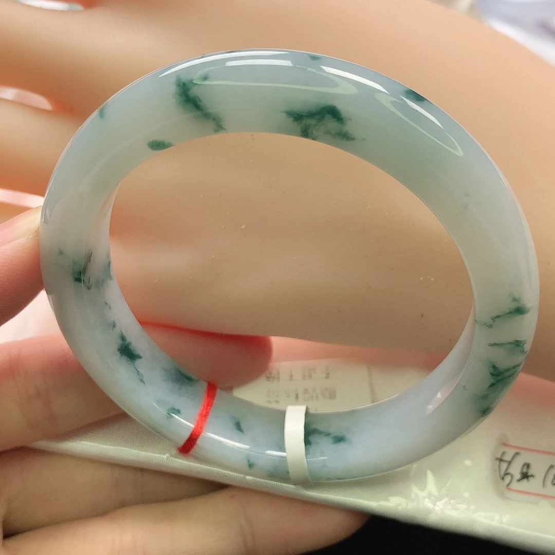 翡翠未镶嵌手镯缅甸5556