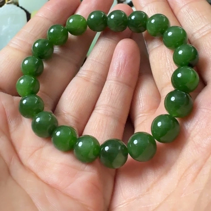 和田玉未镶嵌颈饰辣阳绿10