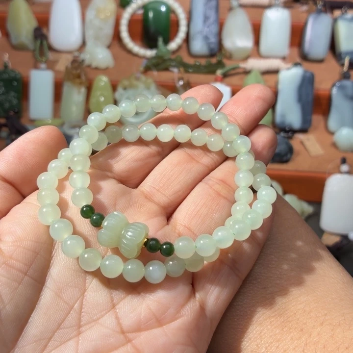 和田玉未镶嵌颈饰卡6