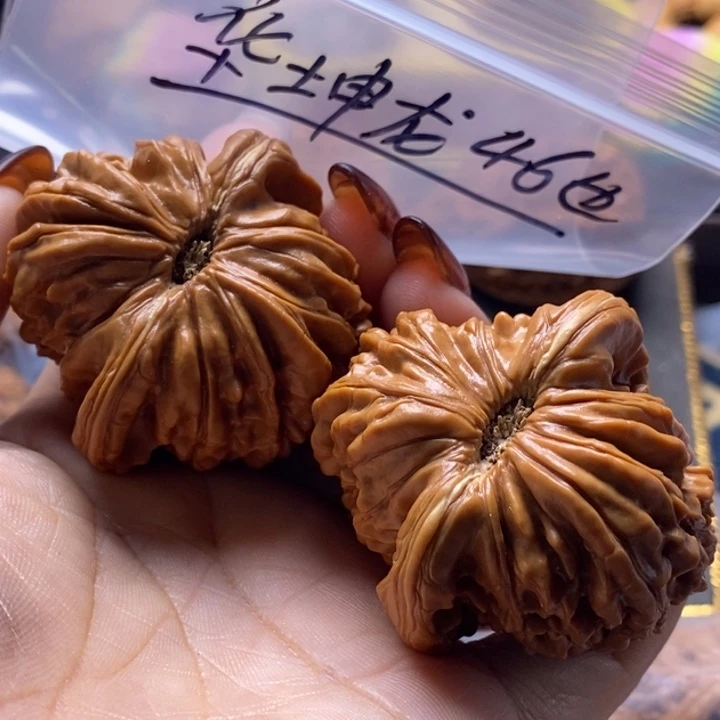 吊坠文玩核桃华坤龙