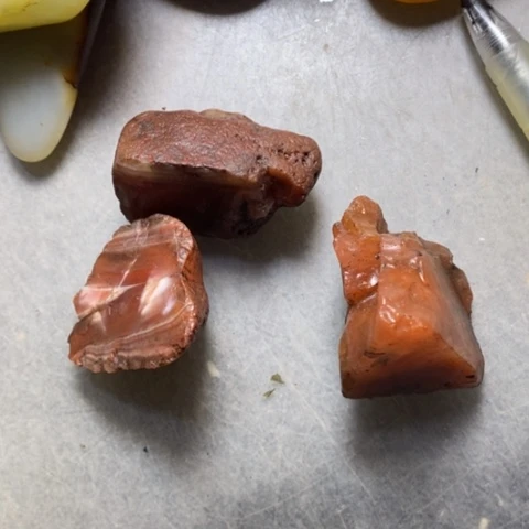 未镶嵌和田玉（糖玉）挂件