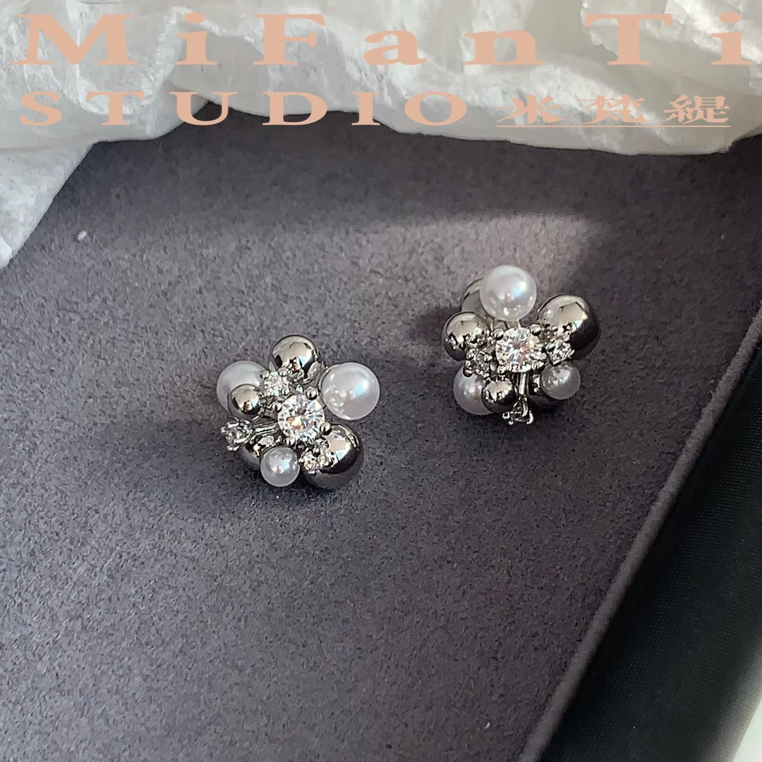 米梵缇 铜合金耳饰 法式设计感花朵耳环时尚个性烟花耳钉女B1-011