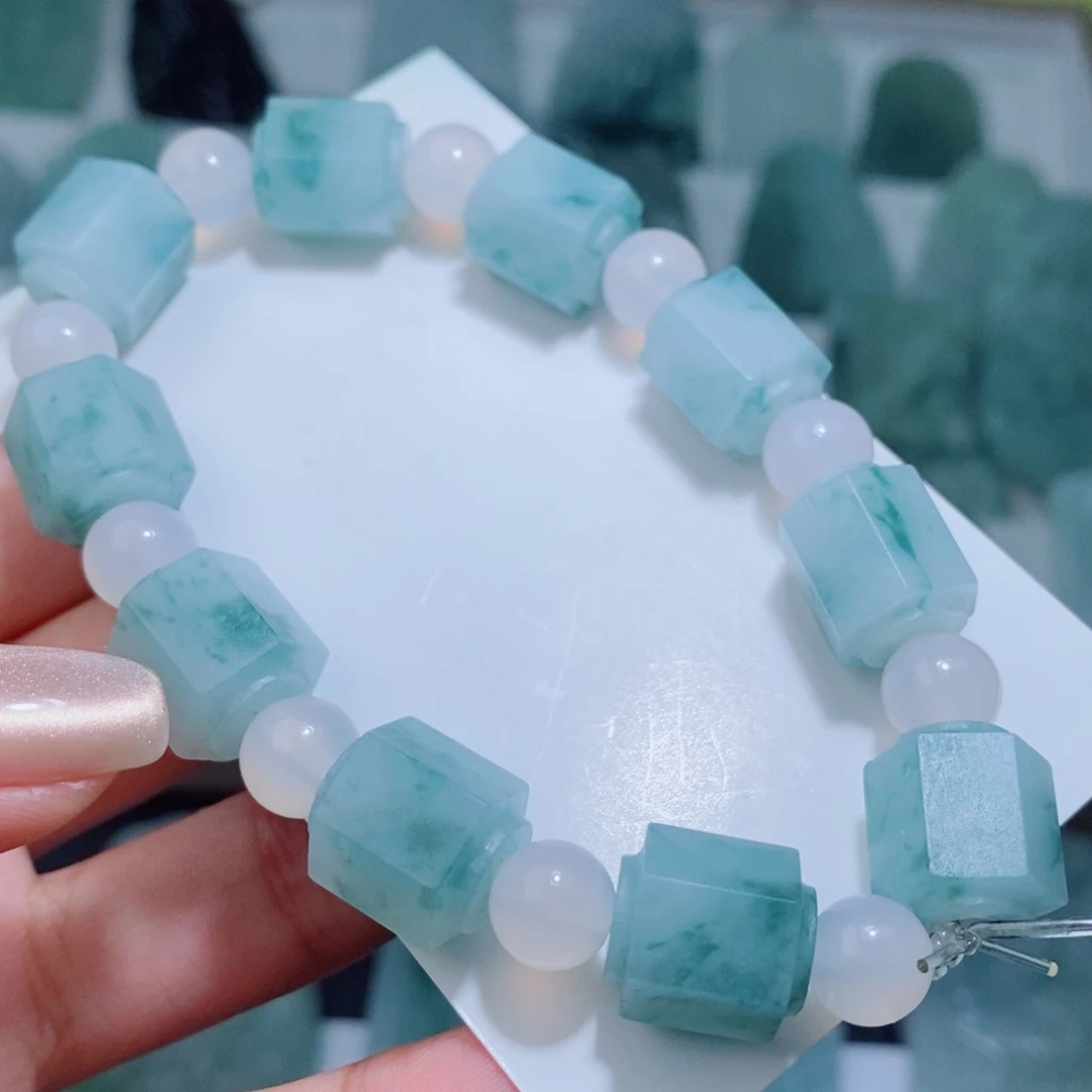 未镶嵌吊坠定制翡翠